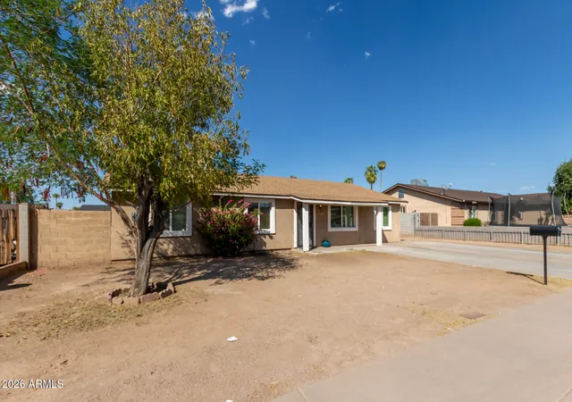 Photo 3 of Sale Pending at 5934 W Coronado Rd, Phoenix, AZ 85035 | MLS# 7077564 | Listing updated on 2026-09-19