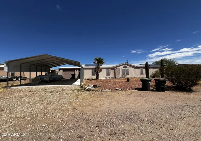 Photo 3 of Manufactured home for sale at 213 Gompers Cir, Morristown, AZ 85342 | MLS# 7077607 | Listing updated on 2026-09-09