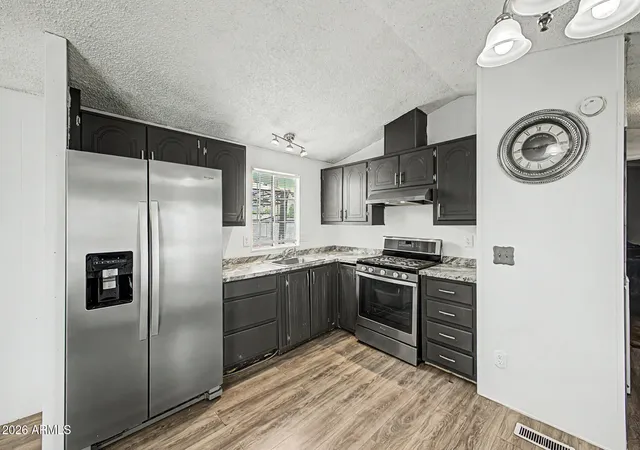 Photo 3 of Manufactured home for sale at 303 E S Mountain Ave #88, Phoenix, AZ 85042 | MLS# 7078355 | Listing updated on 2026-09-14