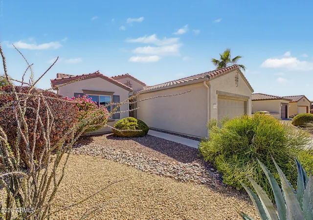 Photo 2 of Single family home for sale at 19119 N Casa Blanca Way, Surprise, AZ 85387 | MLS# 7077921 | Listing updated on 2026-09-11