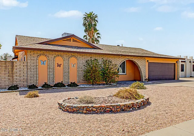 Single family home for sale at 4031 W Yucca St, Phoenix, AZ 85029 | MLS# 7077742