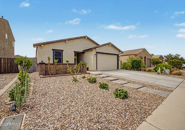 Photo 2 of Single family home for sale at 359 W Satinka Dr, San Tan Valley, AZ 85140 | MLS# 7079025 | Listing updated on 2026-09-12