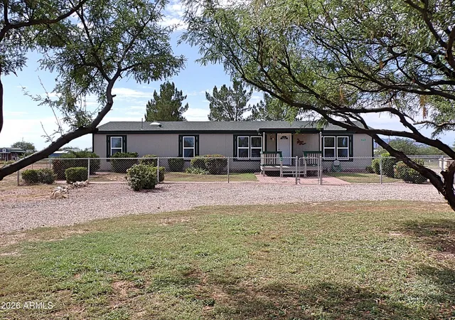 Photo 1 of Manufactured home for sale at 590 E Camino De Tundra, Huachuca City, AZ 85616 | MLS# 7077673 | Listing updated on 2026-09-21