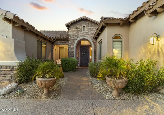 Photo 2 of Single family home for sale at 3948 E Parkside Ln, Phoenix, AZ 85050 | MLS# 7077999 | Listing updated on 2026-09-11