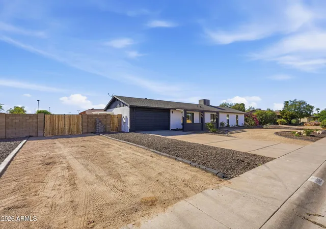 Photo 4 of Single family home for sale at 15428 N 34th Street, Phoenix, AZ 85032 | MLS# 7078753 | Listing updated on 2026-09-14