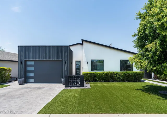 Photo 2 of Single family home for sale at 3828 N 32nd Way, Phoenix, AZ 85018 | MLS# 7077785 | Listing updated on 2026-10-03