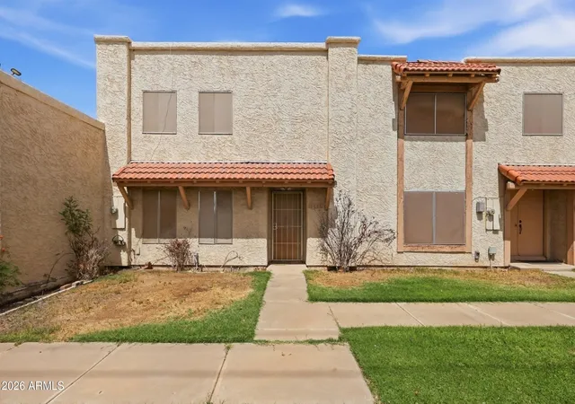 Photo 2 of Townhouse for sale at 3131 W Loma Ln, Phoenix, AZ 85051 | MLS# 7077923 | Listing updated on 2026-09-11