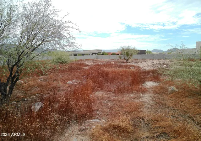 Photo 4 of Sale Pending at 2615 W Fernwood Dr #1, Phoenix, AZ 85086 | MLS# 7077792 | Listing updated on 2026-09-14