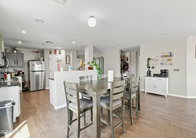 Photo 4 of Single family home for sale at 3201 S 63rd Lane, Phoenix, AZ 85043 | MLS# 7077829 | Listing updated on 2026-09-11