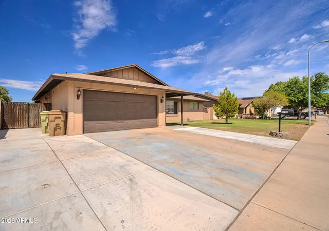 Photo 3 of Single family home for sale at 6748 W Vermont Ave, Glendale, AZ 85303 | MLS# 7078212 | Listing updated on 2026-09-14