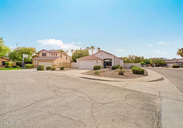 Photo 1 of Sale Pending at 7457 W Tonopah Dr, Glendale, AZ 85308 | MLS# 7078027 | Listing updated on 2026-09-24