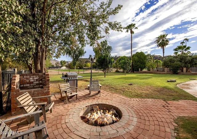 Photo 3 of Single family home for sale at 801 W Gleneagles Dr, Phoenix, AZ 85023 | MLS# 7078748 | Listing updated on 2026-09-13