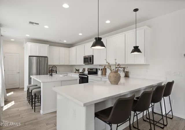 Photo 2 of Townhouse for sale at 1671 E Dogwood Ln, Gilbert, AZ 85295 | MLS# 7078188 | Listing updated on 2026-09-18
