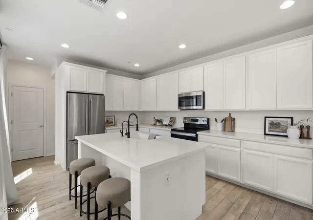 Photo 4 of Townhouse for sale at 1671 E Dogwood Ln, Gilbert, AZ 85295 | MLS# 7078188 | Listing updated on 2026-09-18