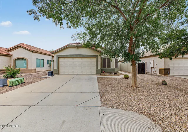 Photo 3 of Single family home for sale at 1129 E Elm Rd, San Tan Valley, AZ 85140 | MLS# 7077941 | Listing updated on 2026-09-25