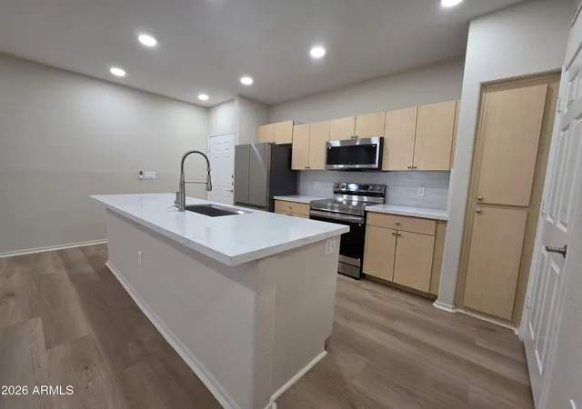 Photo 2 of Condo for sale at 18416 N Cave Crk Rd #2020, Phoenix, AZ 85032 | MLS# 7077926 | Listing updated on 2026-09-15