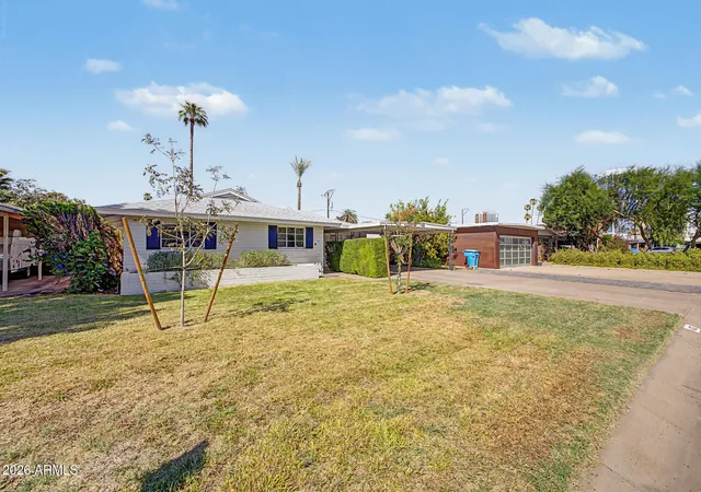 Photo 2 of Single family home for sale at 420 W Cheery Lynn Rd, Phoenix, AZ 85013 | MLS# 7082218 | Listing updated on 2026-10-05