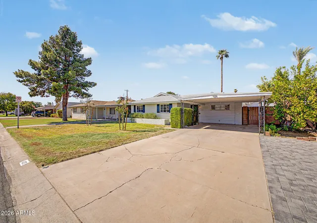 Photo 3 of Single family home for sale at 420 W Cheery Lynn Rd, Phoenix, AZ 85013 | MLS# 7082218 | Listing updated on 2026-10-05