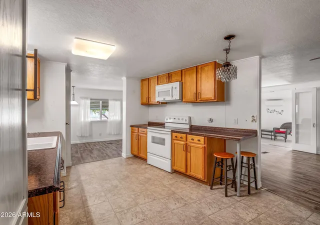 Photo 3 of Sale Pending at 6534 W Sunnyslope Ln, Glendale, AZ 85302 | MLS# 7078095 | Listing updated on 2026-09-15