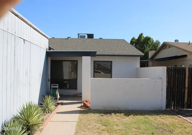 Photo 2 of Single family home for sale at 5233 W Mountain View Rd, Glendale, AZ 85302 | MLS# 7078111 | Listing updated on 2026-09-13