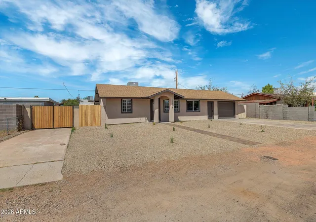 Photo 2 of Single family home for sale at 10418 E Albany St, Apache Junction, AZ 85120 | MLS# 7078073 | Listing updated on 2026-09-15
