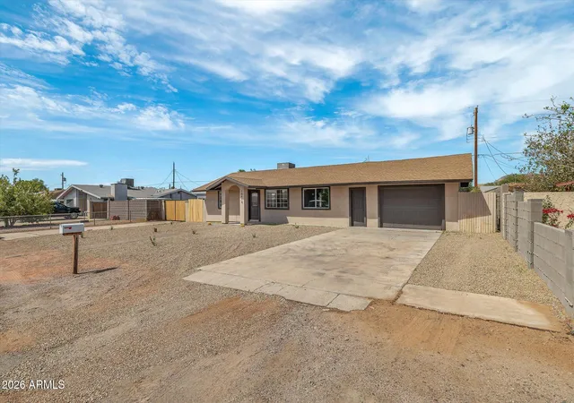 Photo 3 of Single family home for sale at 10418 E Albany St, Apache Junction, AZ 85120 | MLS# 7078073 | Listing updated on 2026-09-15