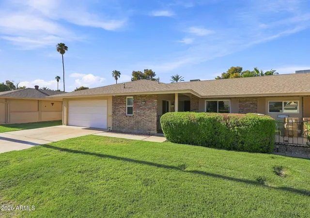 Photo 2 of Townhouse for sale at 10734 W Hatcher Rd, Sun City, AZ 85351 | MLS# 7078091 | Listing updated on 2026-09-14