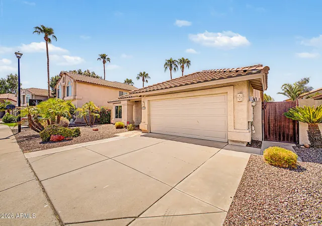 Photo 2 of Sale Pending at 19020 N 73rd Lane, Glendale, AZ 85308 | MLS# 7079147 | Listing updated on 2026-09-24