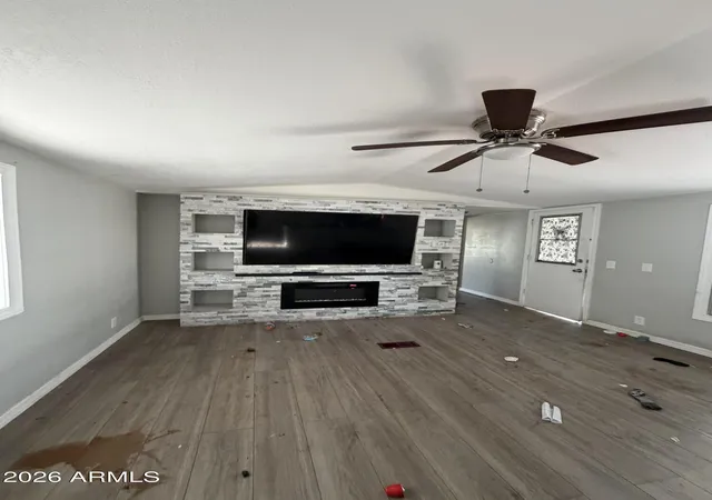 Photo 3 of Manufactured home for sale at 400 W Baseline Rd #347, Tempe, AZ 85283 | MLS# 7078129 | Listing updated on 2026-09-11