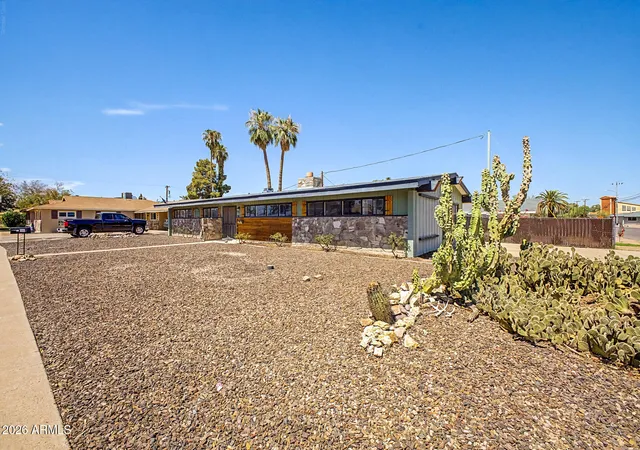 Photo 4 of Single family home for sale at 406 E Paseo De Paula, Casa Grande, AZ 85122 | MLS# 7078159 | Listing updated on 2026-09-11