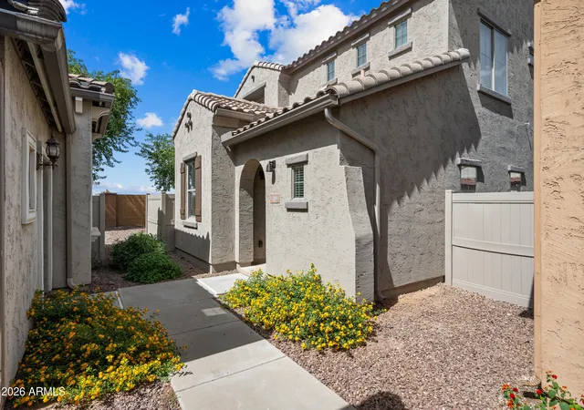 Photo 2 of Single family home for sale at 1948 W Davis Rd, Phoenix, AZ 85023 | MLS# 7079068 | Listing updated on 2026-09-12