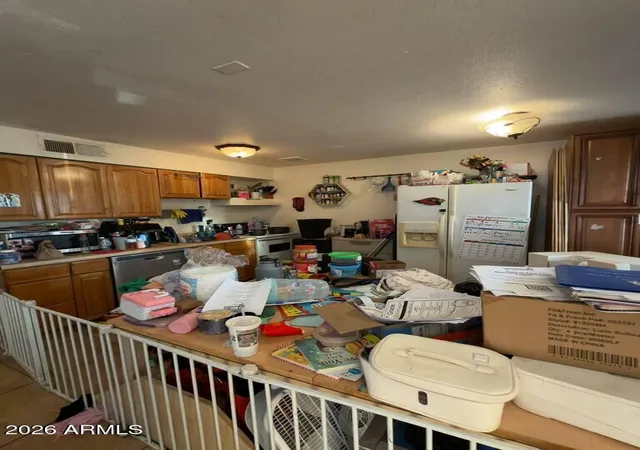 Photo 4 of Townhouse for sale at 2333 W Glenrosa Ave #123, Phoenix, AZ 85015 | MLS# 7078231 | Listing updated on 2026-09-11