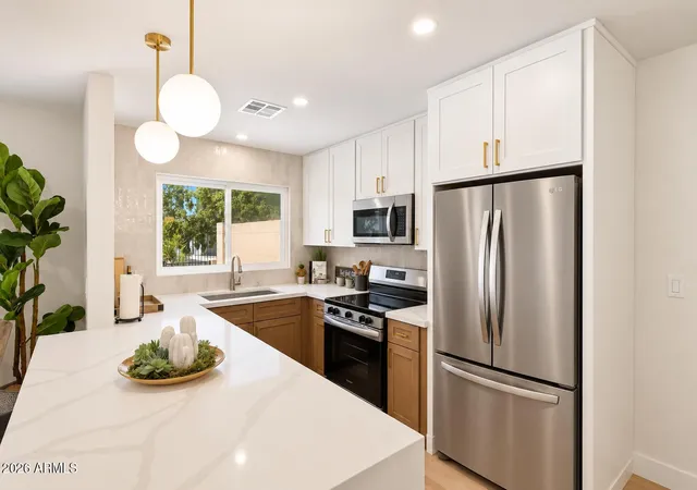 Townhouse for sale at 5306 S Farmer Ave, Tempe, AZ 85283 | MLS# 7078298