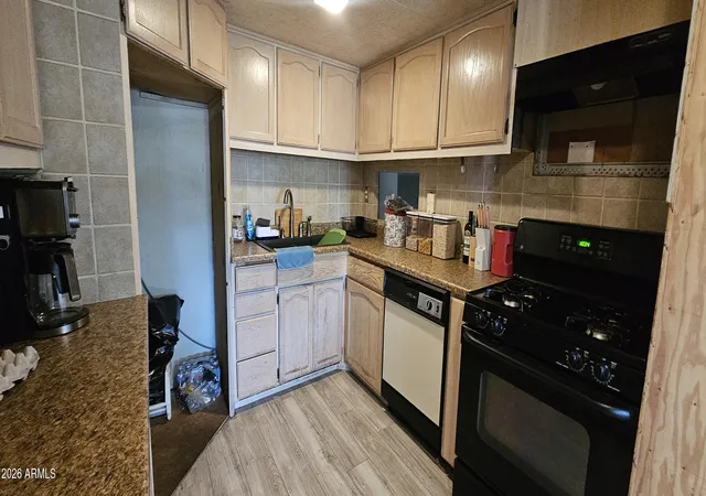 Photo 2 of Manufactured home for sale at 2725 E Bramble Ave, Mesa, AZ 85204 | MLS# 7078654 | Listing updated on 2026-09-14