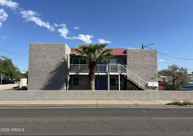 Townhouse for sale at 1001 N 9th Street, Phoenix, AZ 85006 | MLS# 7078296
