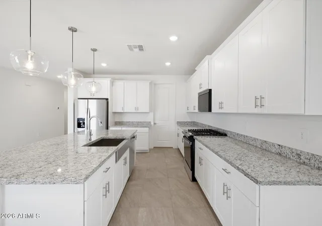 Photo 4 of Single family home for sale at 37390 W San Ildefanso Ave, Maricopa, AZ 85138 | MLS# 7078605 | Listing updated on 2026-10-13