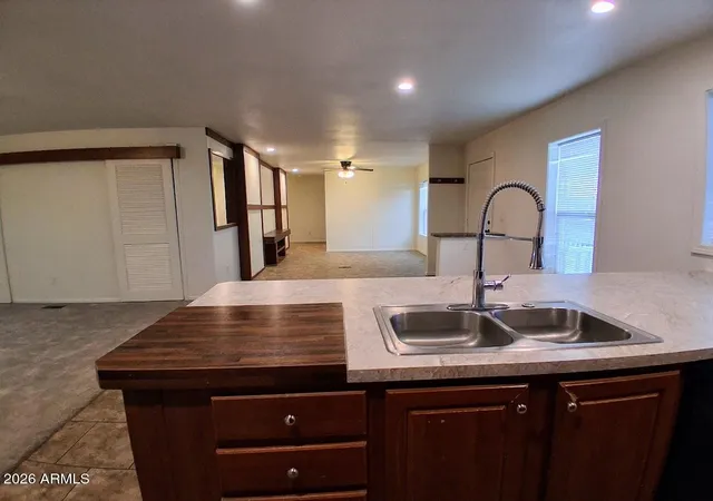 Photo 3 of Manufactured home for sale at 1137 W Mountain View Dr, Taylor, AZ 85939 | MLS# 7079238 | Listing updated on 2026-09-12