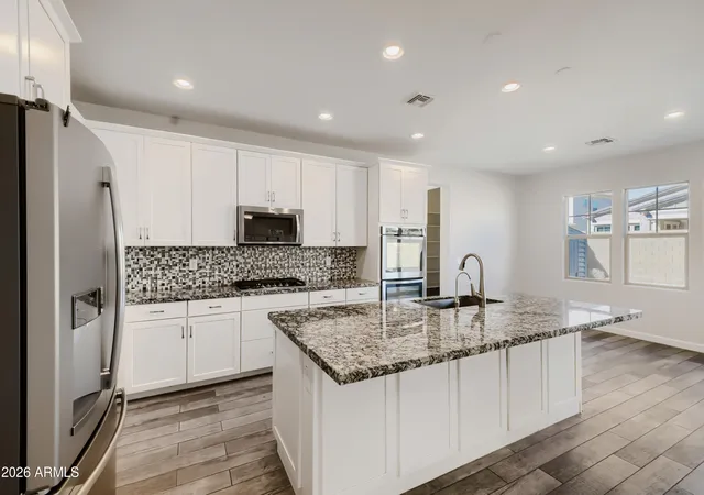 Photo 3 of Single family home for sale at 986 W Angel Dr, Chandler, AZ 85248 | MLS# 7079268 | Listing updated on 2026-09-12