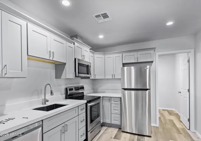 Photo 3 of Townhouse for sale at 6417 S 10th Street, Phoenix, AZ 85042 | MLS# 7078878 | Listing updated on 2026-09-15