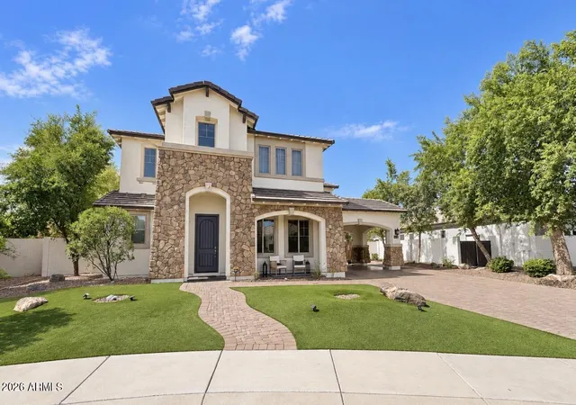 Photo 1 of Single family home for sale at 2754 S Quinn Ave, Gilbert, AZ 85295 | MLS# 7079088 | Listing updated on 2026-10-05