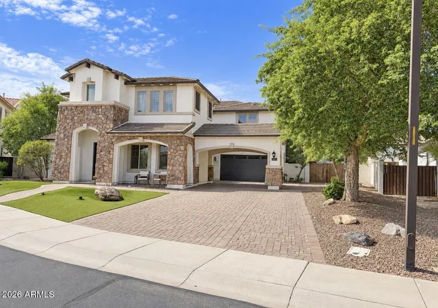 Photo 2 of Single family home for sale at 2754 S Quinn Ave, Gilbert, AZ 85295 | MLS# 7079088 | Listing updated on 2026-10-05