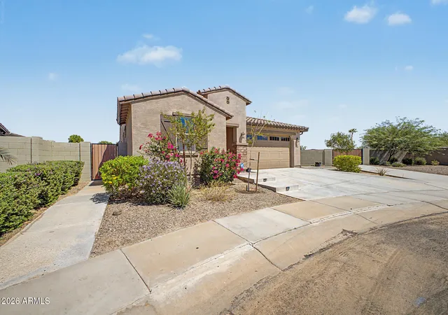 Photo 3 of Single family home for sale at 496 E Diamond Dr, Casa Grande, AZ 85122 | MLS# 7079355 | Listing updated on 2026-09-12