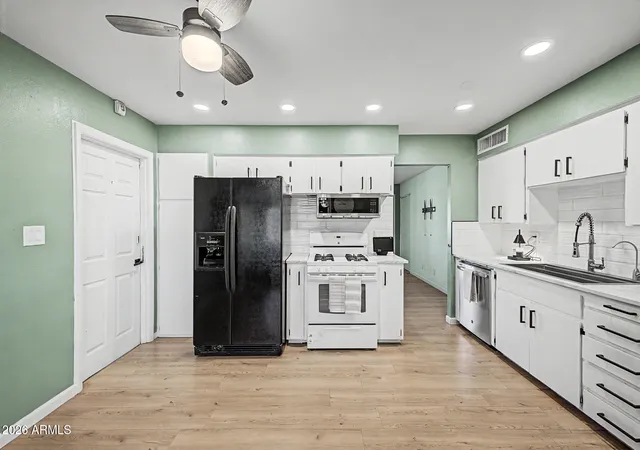 Single family home for sale at 2045 W Cholla St, Phoenix, AZ 85029 | MLS# 7079296