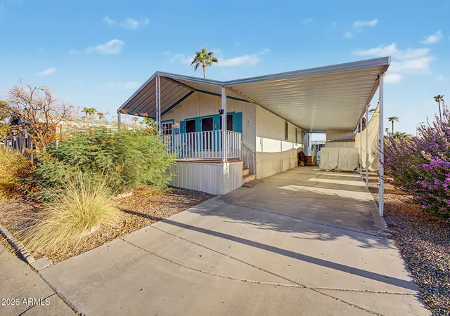 Photo 1 of Manufactured home for sale at 201 S Greenfield Rd #239, Mesa, AZ 85206 | MLS# 7079046 | Listing updated on 2026-09-15