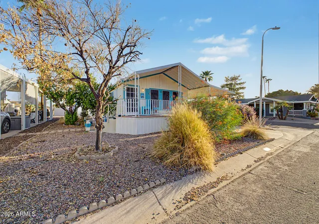 Photo 3 of Manufactured home for sale at 201 S Greenfield Rd #239, Mesa, AZ 85206 | MLS# 7079046 | Listing updated on 2026-09-15