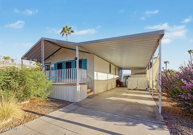 Photo 3 of Manufactured home for sale at 201 S Greenfield Rd #239, Mesa, AZ 85206 | MLS# 7079046 | Listing updated on 2026-09-15