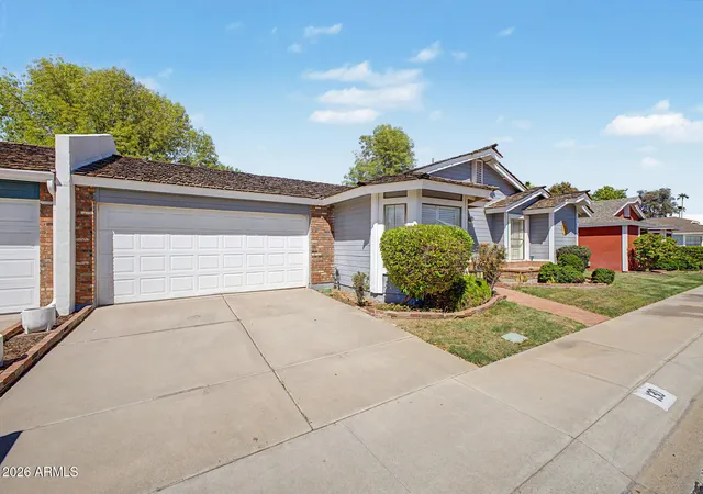 Photo 2 of Single family home for sale at 130 E Campo Bello Dr, Phoenix, AZ 85022 | MLS# 7079177 | Listing updated on 2026-09-14
