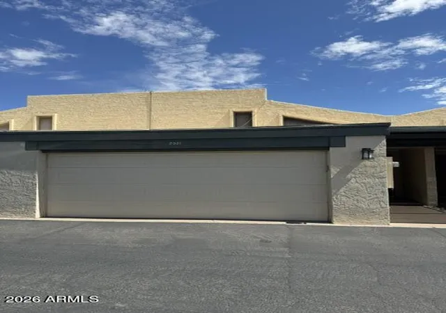 Townhouse for sale at 2931 N 22nd Way, Phoenix, AZ 85016 | MLS# 7078949