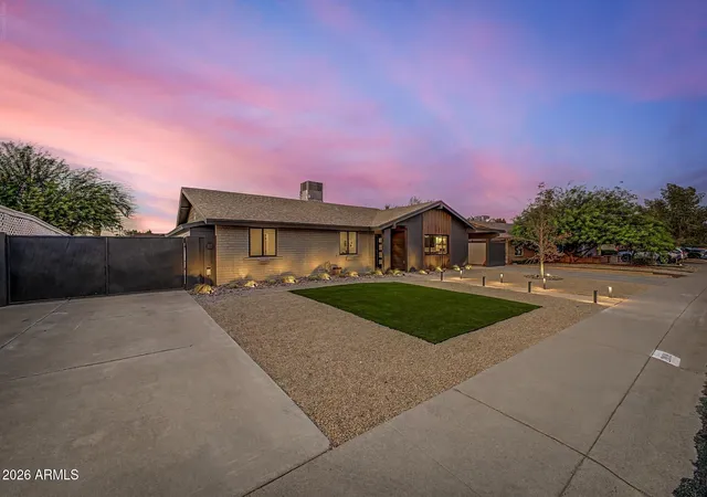 Photo 4 of Single family home for sale at 2808 E Lupine Ave, Phoenix, AZ 85028 | MLS# 7078977 | Listing updated on 2026-09-12