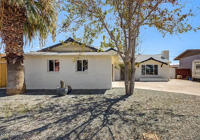 Photo 2 of Single family home for sale at 4529 W Berridge Ln, Glendale, AZ 85301 | MLS# 7079047 | Listing updated on 2026-09-15